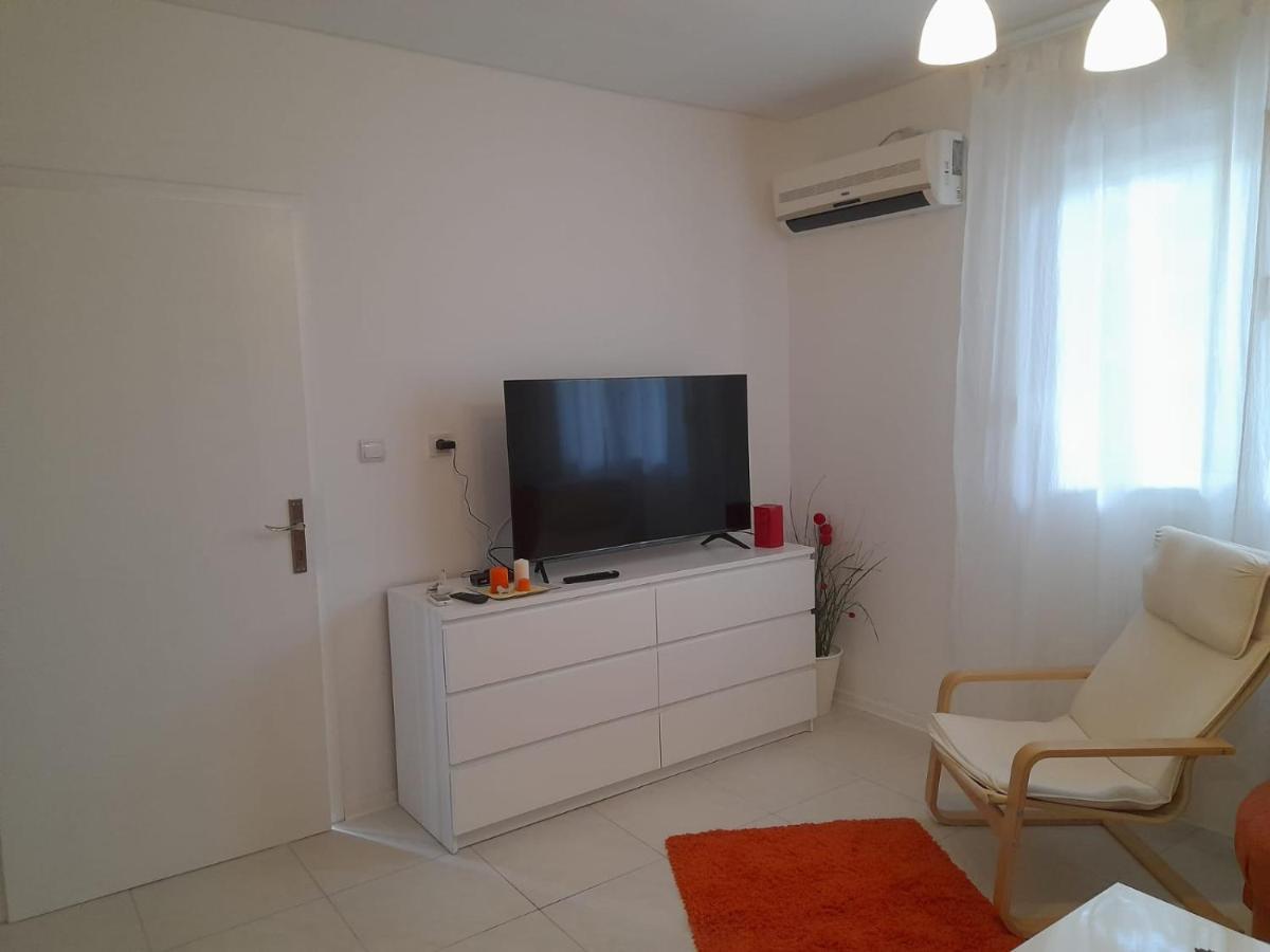 Apartmani Hermes Jadrija Esterno foto