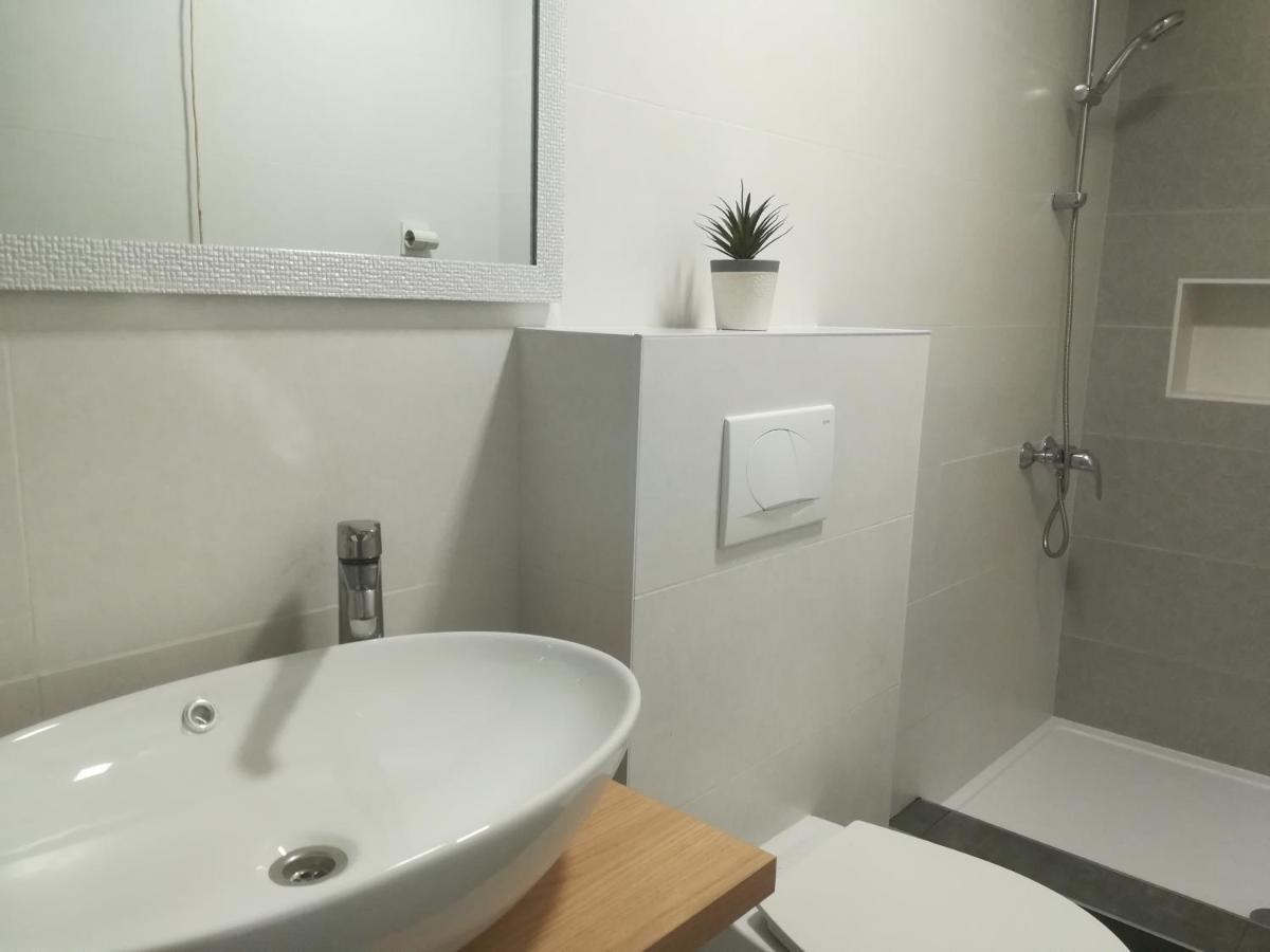 Apartmani Hermes Jadrija Esterno foto