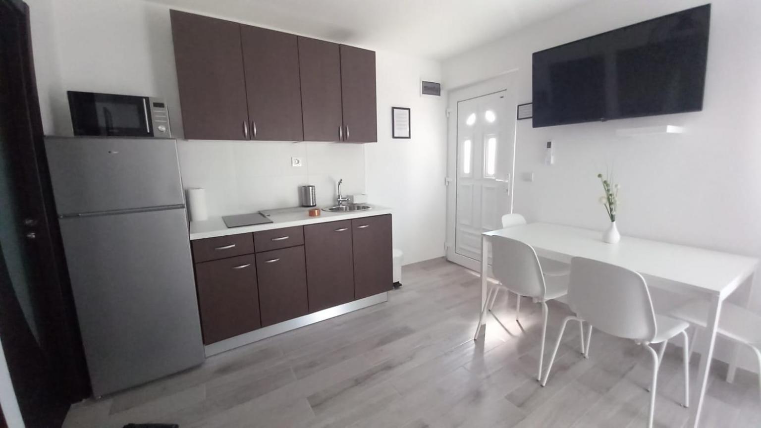 Apartmani Hermes Jadrija Esterno foto
