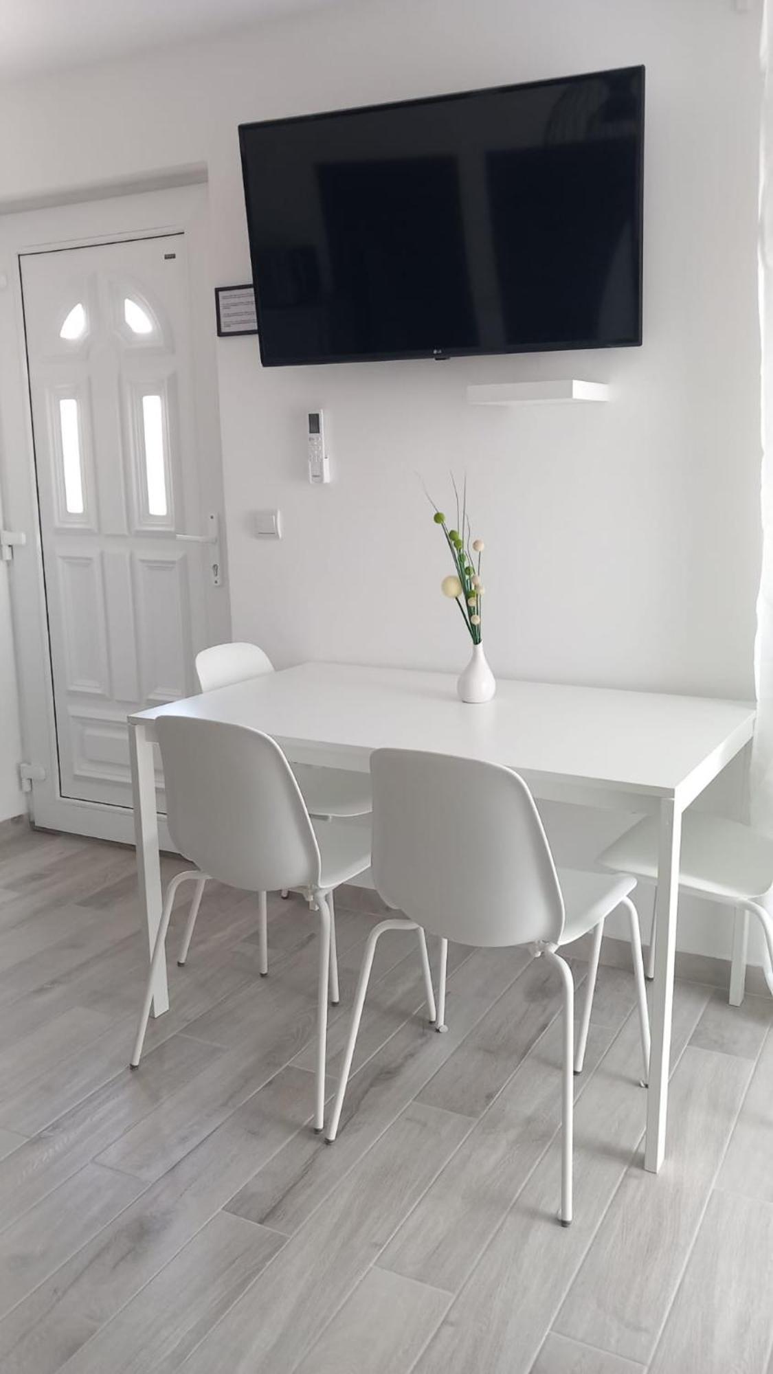 Apartmani Hermes Jadrija Esterno foto