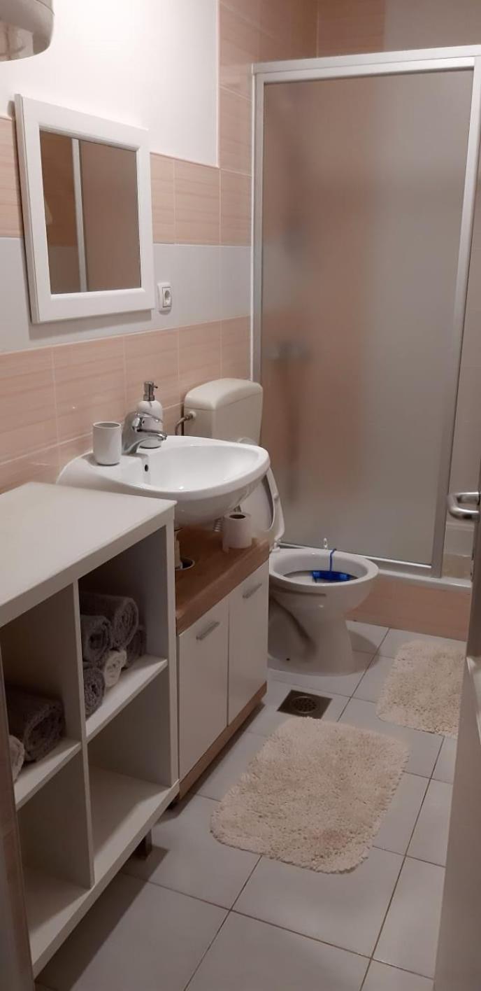 Apartmani Hermes Jadrija Esterno foto